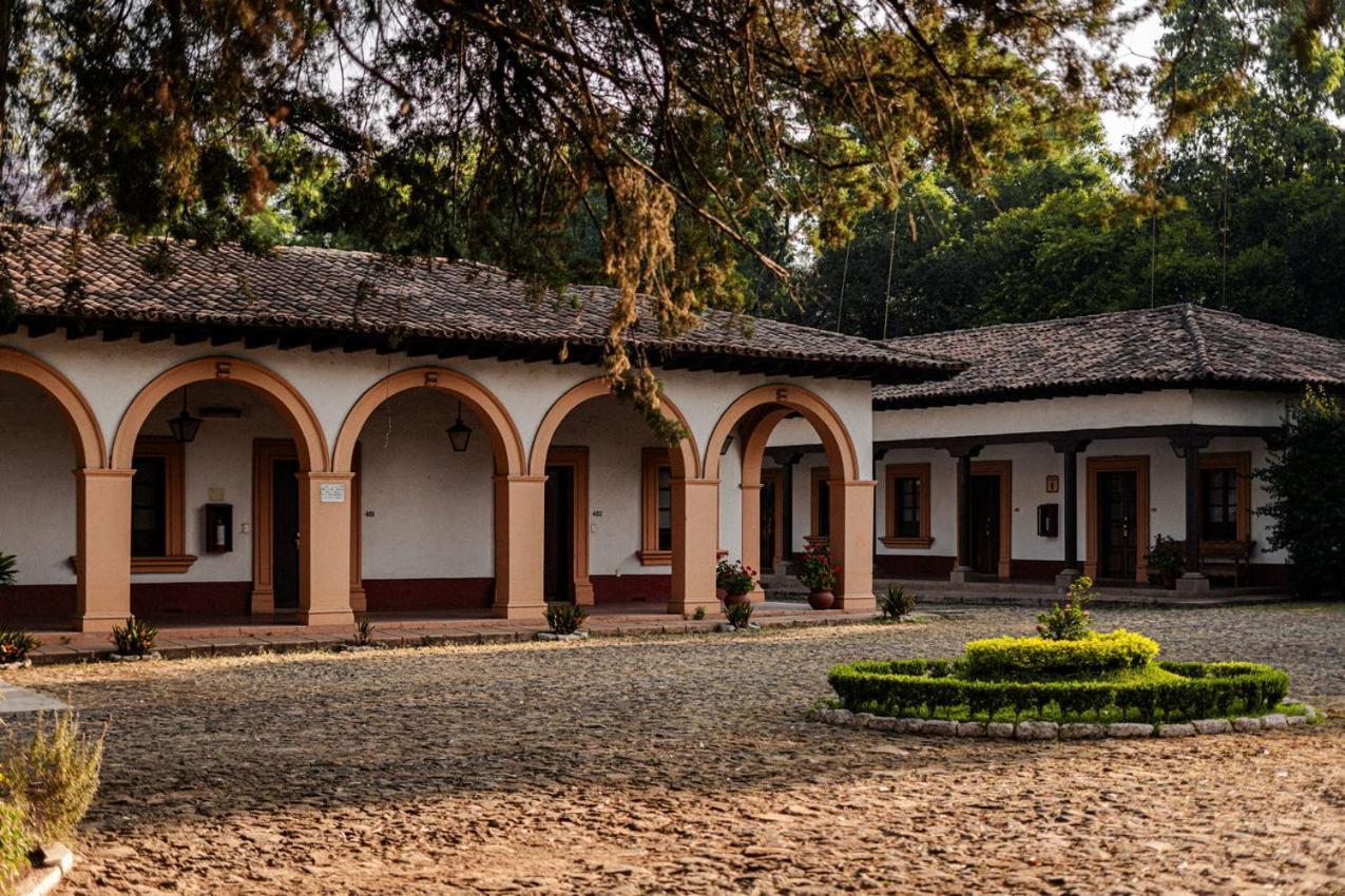 Best Western Plus Posada de Don Vasco Pátzcuaro Exterior foto The house of the first Mexican President José María Morelos